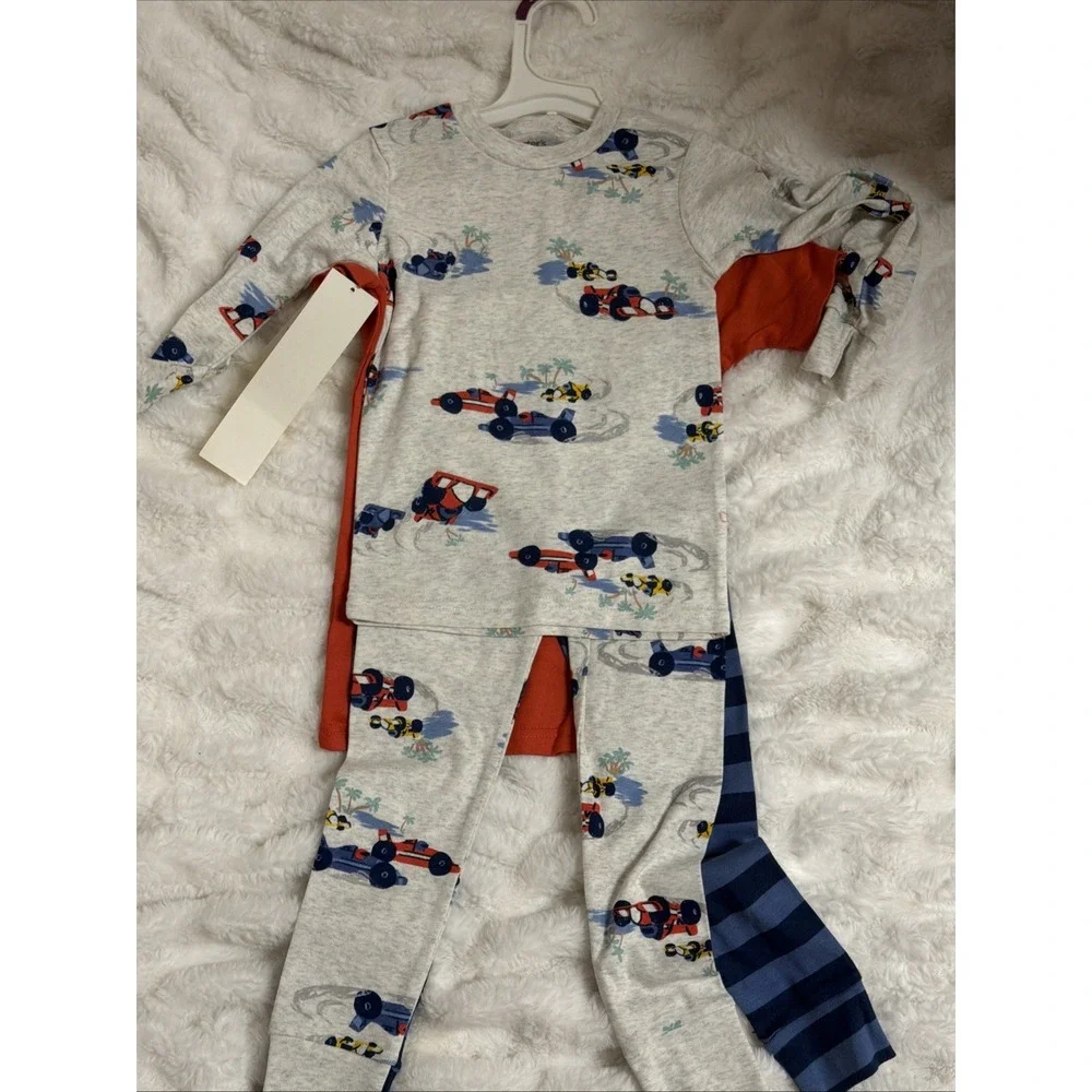 New BOYS CARTERS SZ 3T PAJAMAS RACE CAR Racing Off To Bed Snooze